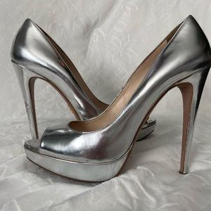 💥SOLD💥 Prada metallic peep toe pump